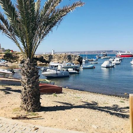 70 Sqm Apartment With Seaview In Arenales Del Sol. Екстериор снимка